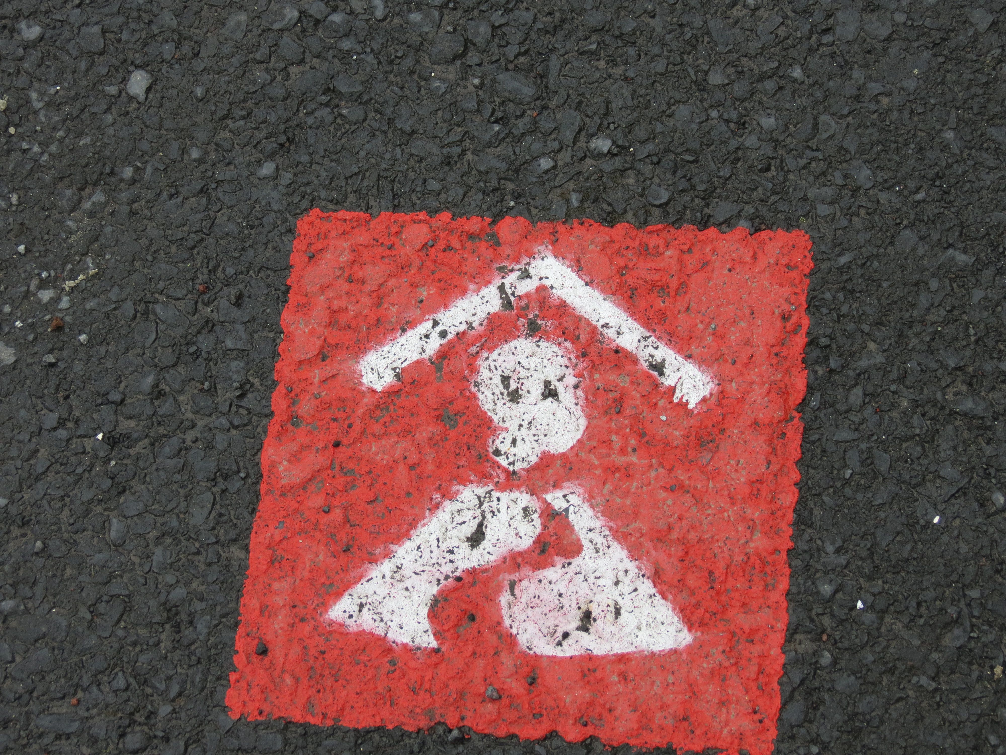 Evacuation route symbol