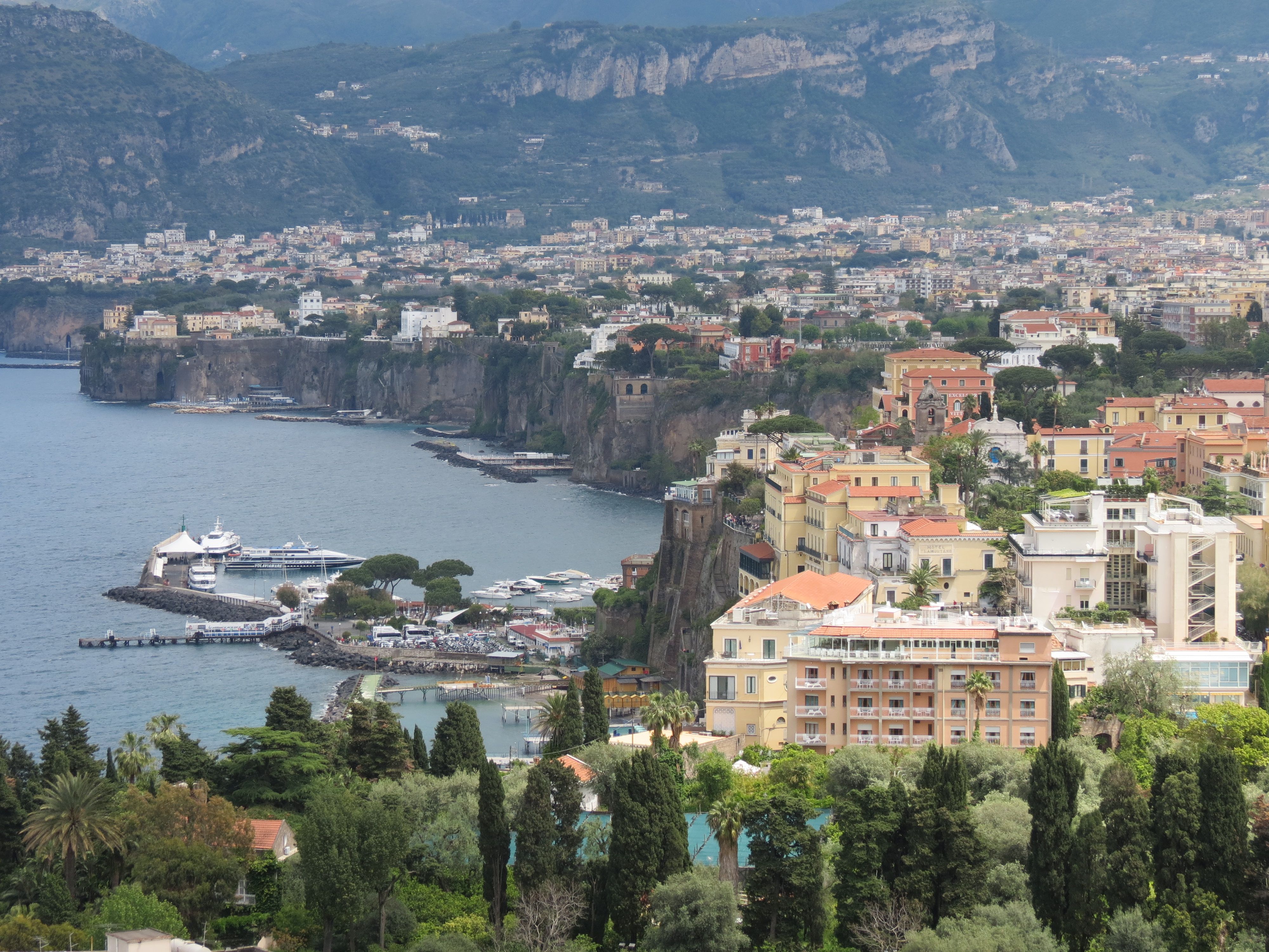 Sorrento cliffs and harbors